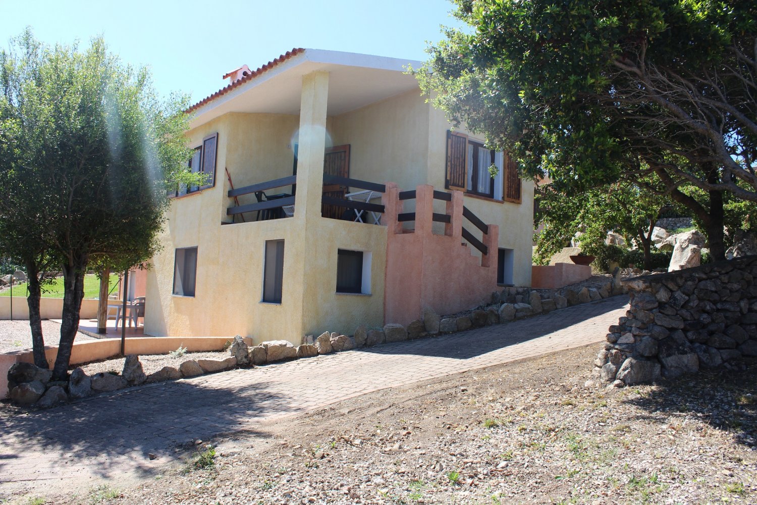 Esterno